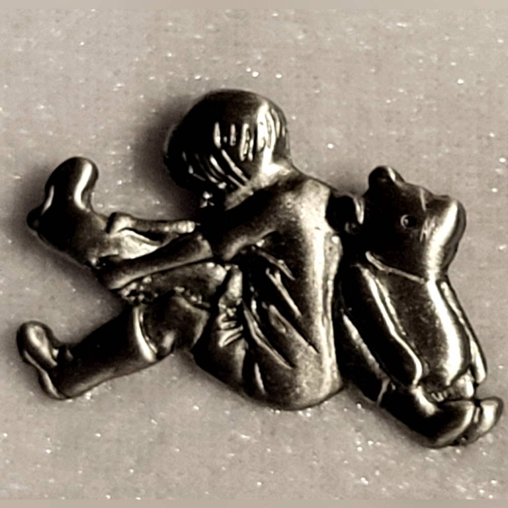 Disney Signed Vintage Christopher Robin & Winnie the Pooh Pewter Brooch / Pin